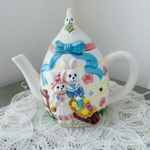 Vintage Easter Spring Ceramic Bunny Teapot